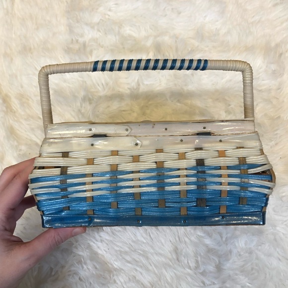 Vintage 1960s/70s Vinyl Wicker Mini Sewing Basket - Picture 11 of 13